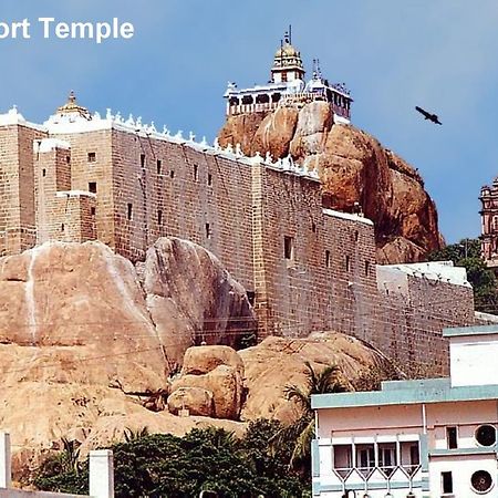 Pleasant Stay Tiruchirappalli Екстер'єр фото